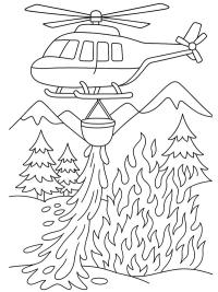 Helikopter slukker skovbrand